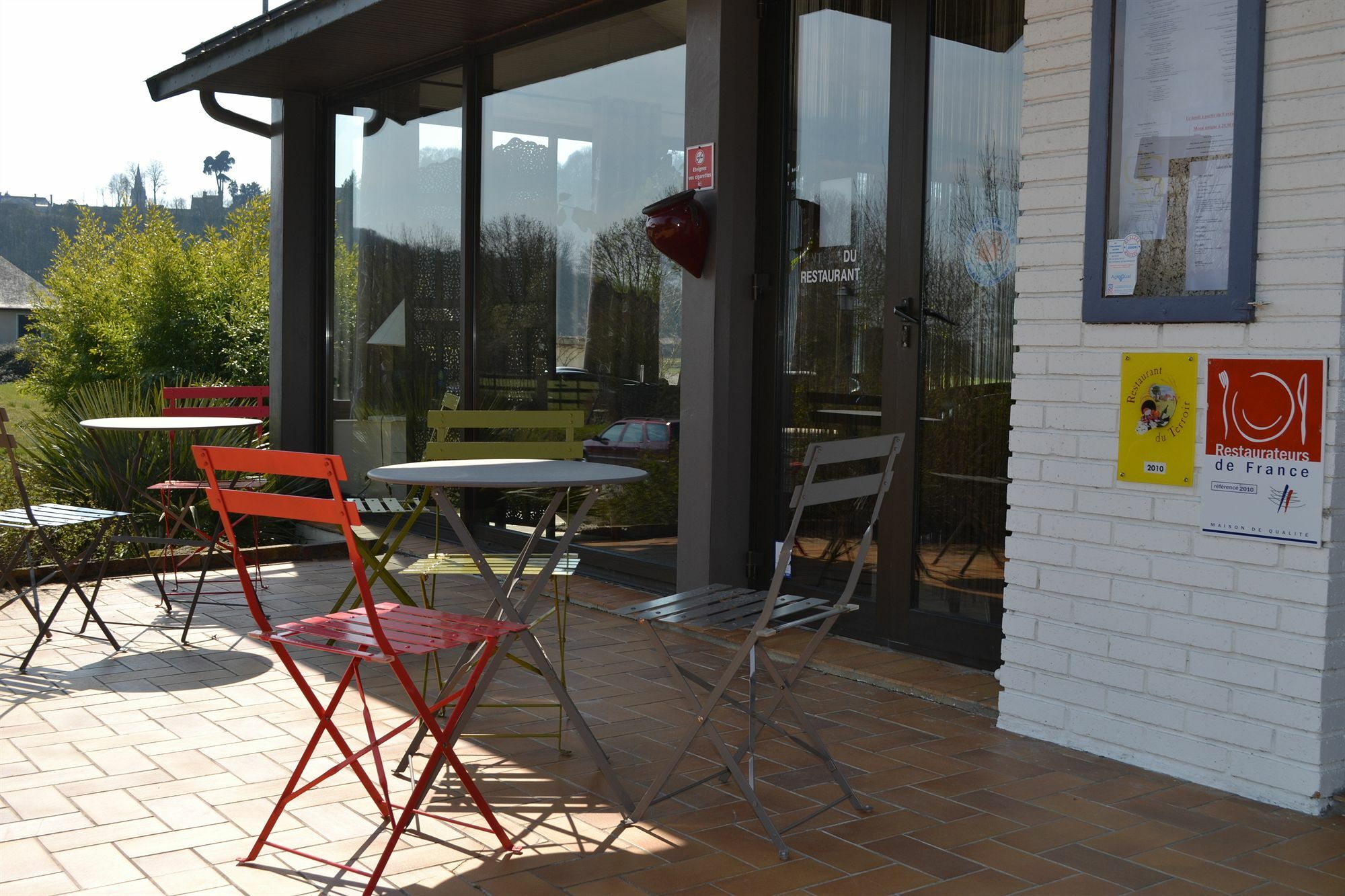 Inter-Hotel Le Mont Saint-Michel Sud Les Quatre Salines Roz-sur-Couesnon Exterior foto